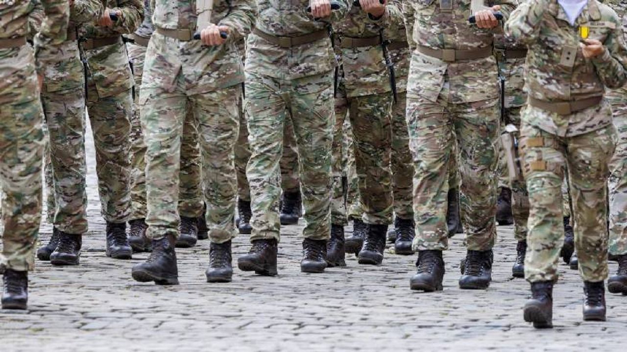 Belçika’dan gençlere gönüllü askerlik çağrısı