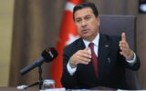 İzmir’deki turizm zirvesinde hedef bakanlık:...