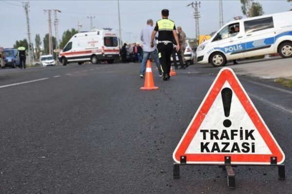 Genç motosikletli kaza kurbanı!