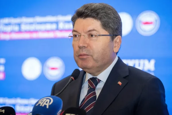 Bakan Tunç: Türkiye’nin son 23 yılı bir reform dön... Bakan Tunç: Türkiye’nin son 23 yılı bir reform dön...
