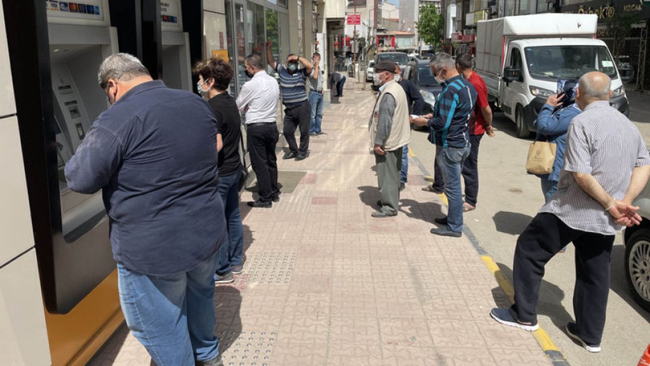 CHP’den ’emekli maaşı’ hamlesi:  AYM’ye başvurdu!