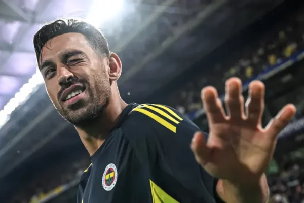 Fenerbahçe’de kadro dışı kalmıştı, yeni takı... Fenerbahçe’de kadro dışı kalmıştı, yeni takı...