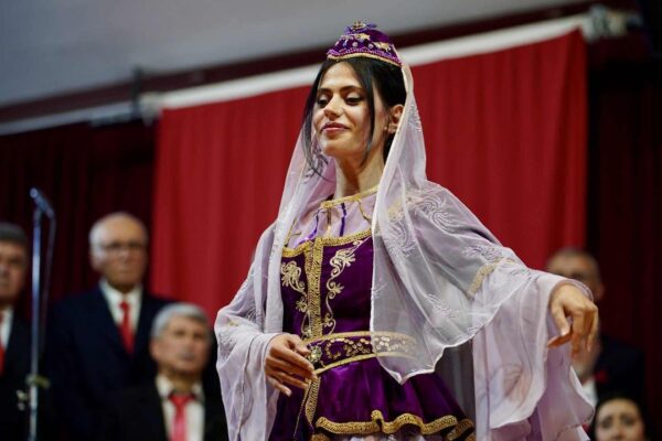 Aliağa’da Türk Halk Müziği rüzgârı esti Aliağa’da Türk Halk Müziği rüzgârı esti