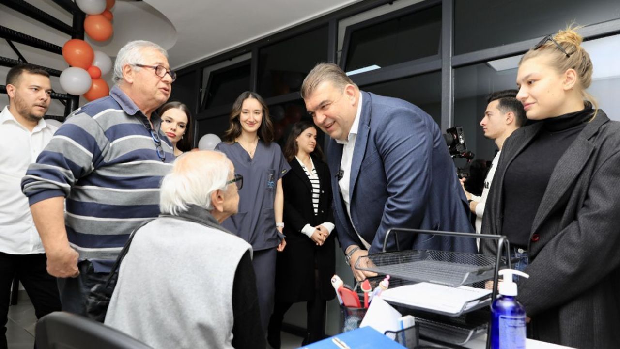 Seferihisar’da emeklilere bayramda yüzde 25 indirim desteği