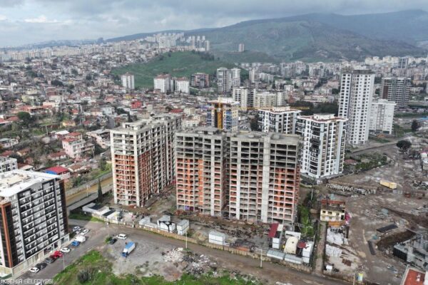 Büyükşehir’in 6 milyarlık projesinde tek tal... Büyükşehir’in 6 milyarlık projesinde tek tal...