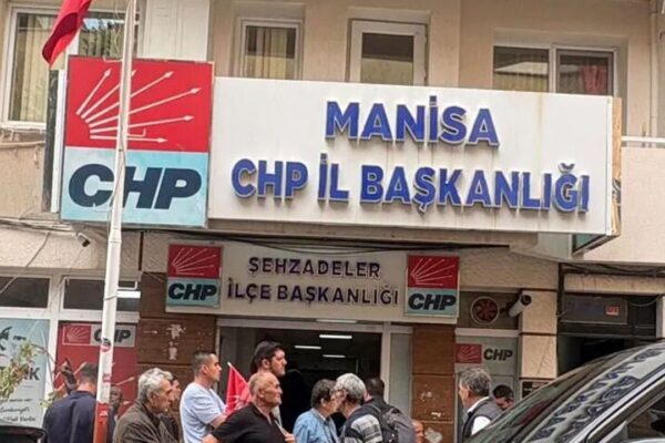 CHP Manisa’nın facebook hesabına el konuldu!