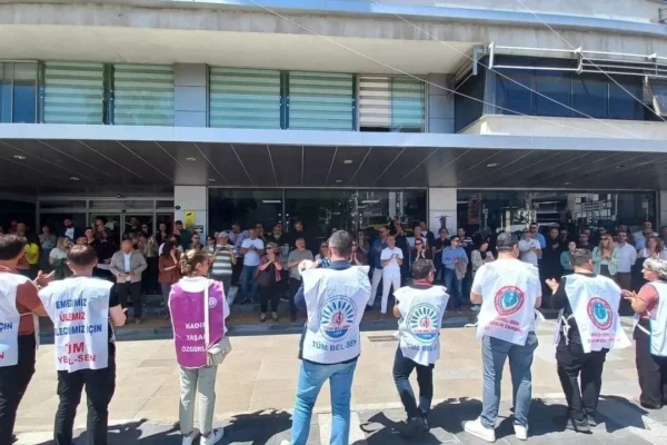 Karşıyaka’da SDS uzlaşısı… İmzalar atıldı!