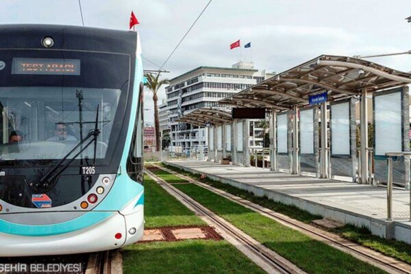 Tramvay seferleri normale döndü Tramvay seferleri normale döndü