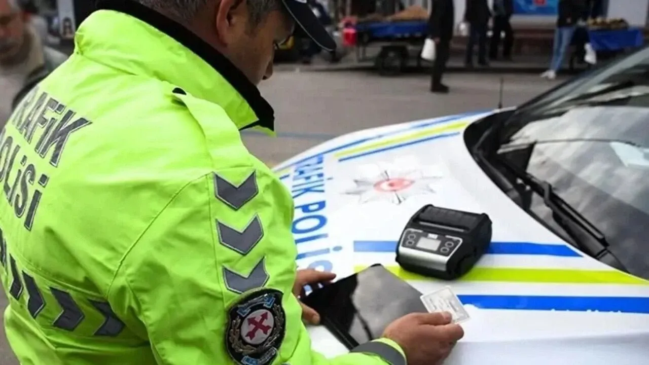 “Dur” ihtarına uymadı, çocuğa çarptı: Ehliyetine 2032’ye kadar el konuldu