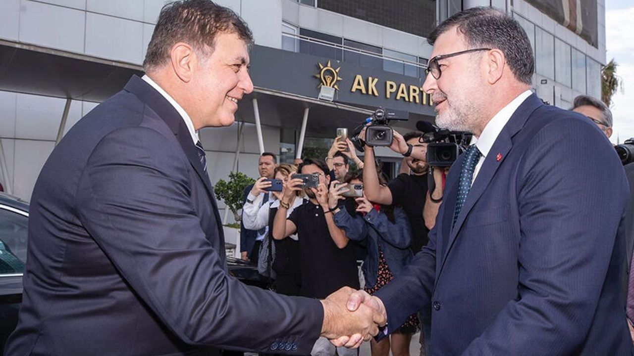 “Transfer” sorusuna AK Partili Saygılı’dan yanıt: Kapımız dürüst olan herkese açık!