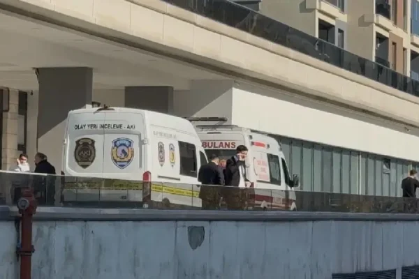 Rezidans dairesine silahlı saldırı: Ölü ve yaralı ... Rezidans dairesine silahlı saldırı: Ölü ve yaralı ...